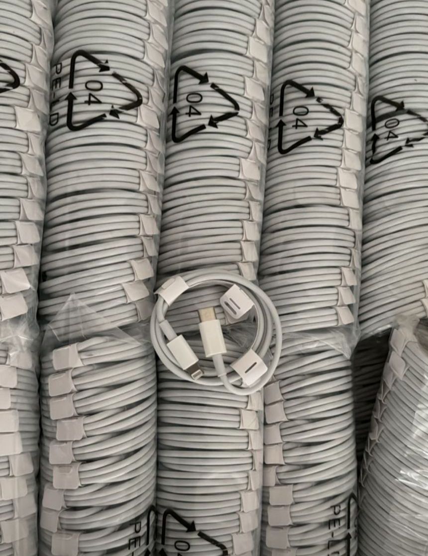 CABOS  IPHONE TC/ LIGH COM 20 UND